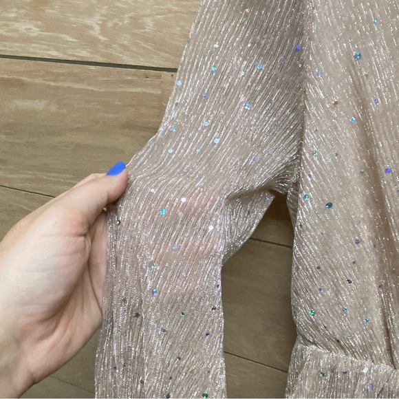 Baltic Born Abigail long sleeve sparkle gown in Champaign size x small - Picture 6 of 9